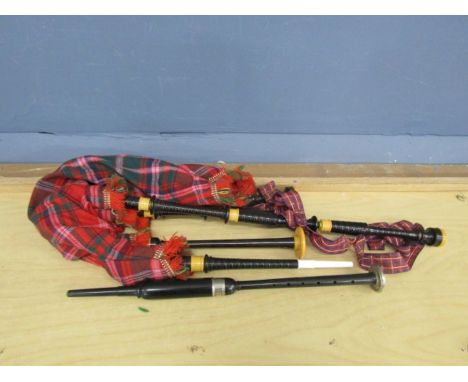 Bagpipes R Gillanders Forfar