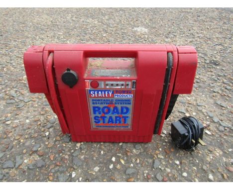 Sealey Road Start portable engine starting system with charger&nbsp;