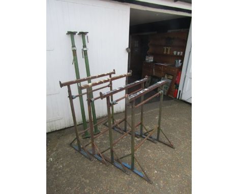 4 Metal trestles and a pair of Acrow props