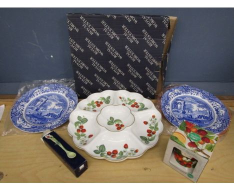 Royal Worcester 'Strawberries' h'orderves dish in box, Franz boxed spoon, 2 x Spode plates and a boxed mug