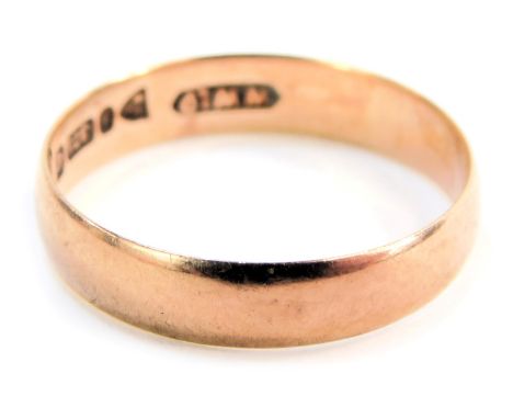 A 9ct rose gold wedding band, of plain design, Chester 1914, ring size M½, 1.6g.