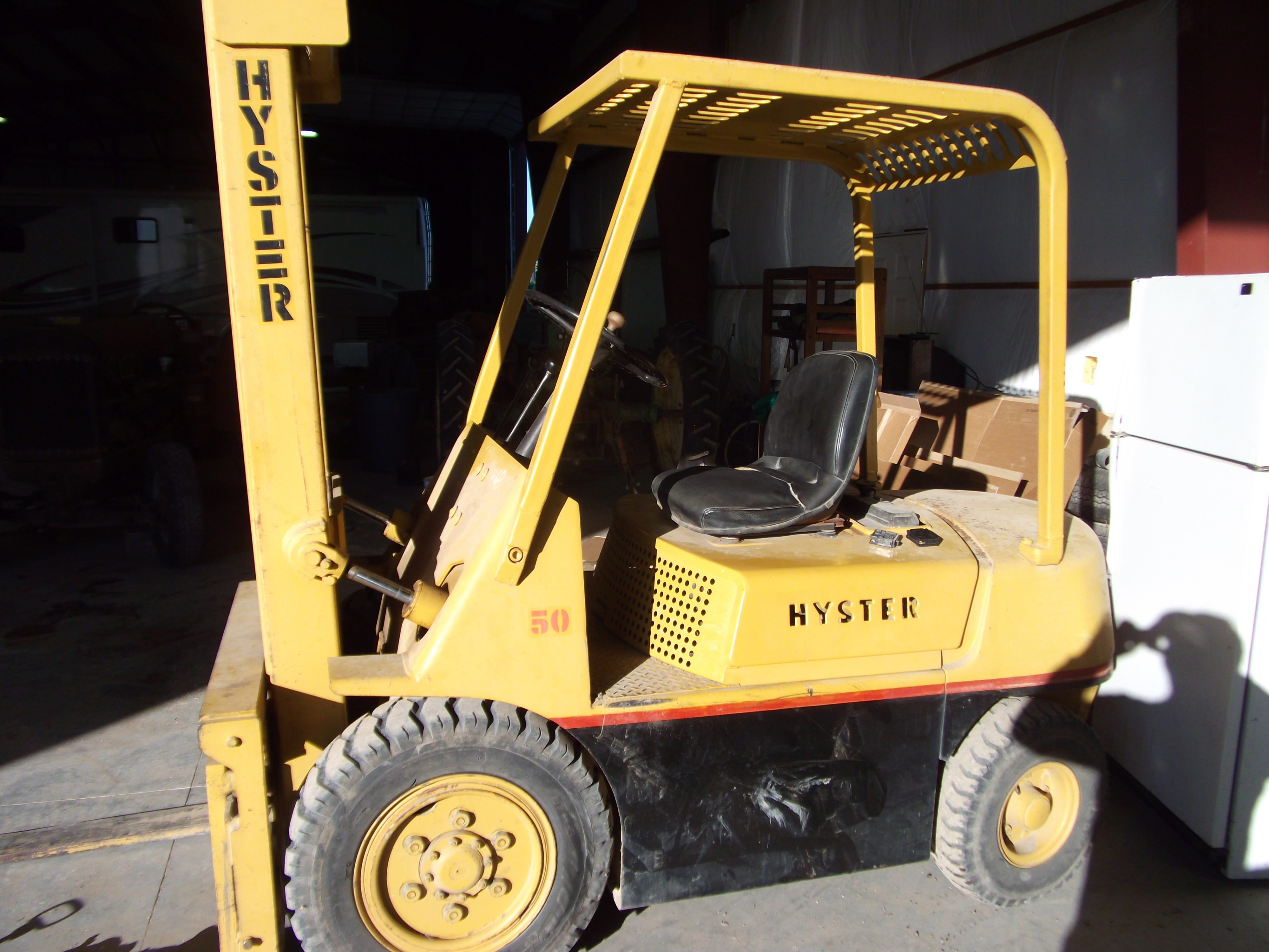 Hyster 50 forklift tilt mast