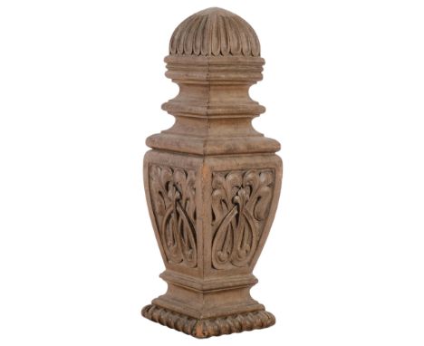 An ornate carved finial, modern in appearance, H42.5cm