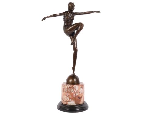 An Art Deco style bronze figure of a dancing lady, on marble base, 55.5cm