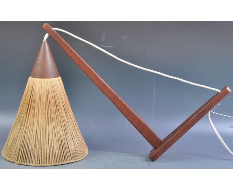 A good retro vintage mid 20th Century Danish Scandinavian wall hanging lamp light / wall sconce of stylish design. The lamp o