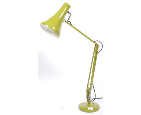 Herbert Terry &amp; Sons - Anglepoise - Model 90 - An original 20th Century retro vintage articulated anglepoise work desk la