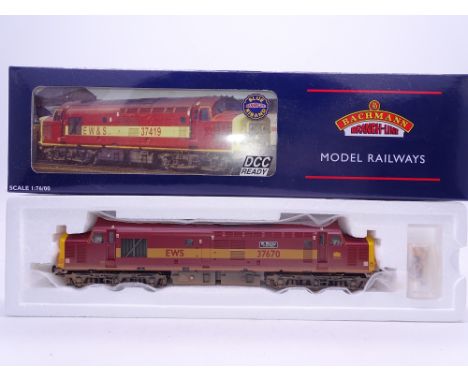 OO Gauge: A BACHMANN 32-381Z Class 37 Diesel loco - 'St. Blazey T&amp;RS Depot' - EWS weathered Livery - limited edition for 
