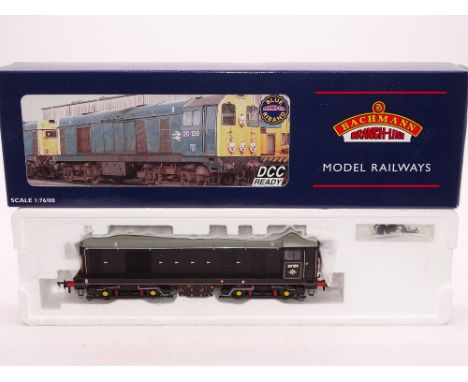 OO Gauge: A BACHMANN 32-026K - Class 20 Diesel locomotive - numbered 20188 - Waterman Railways Livery - limited edition for B