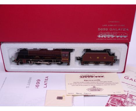 OO Gauge: A BACHMANN 31-150A - Jubilee Class steam loco - 'Galatea' - LMS maroon Livery - limited edition for Locomotive Mark