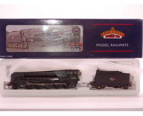 OO Gauge: A BACHMANN 32-854 Class 9F Steam locomotive numbered 92006 - BR Black Livery - VG-E in G-VG box
