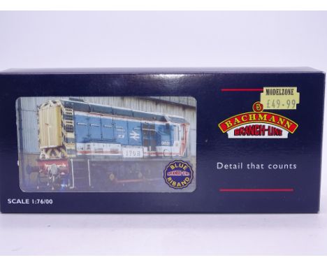 OO Gauge: A BACHMANN 32-102X - Class 08 Diesel locomotive - "Ivor" - NSE Livery - limited edition for ModelZone - E (appears 