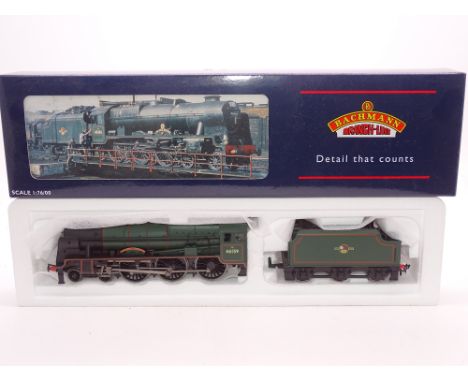 OO Gauge: A BACHMANN 31-277Z - re-built Royal Scot Class steam loco - 'The Royal Airforce' - BR Green Livery - limited editio