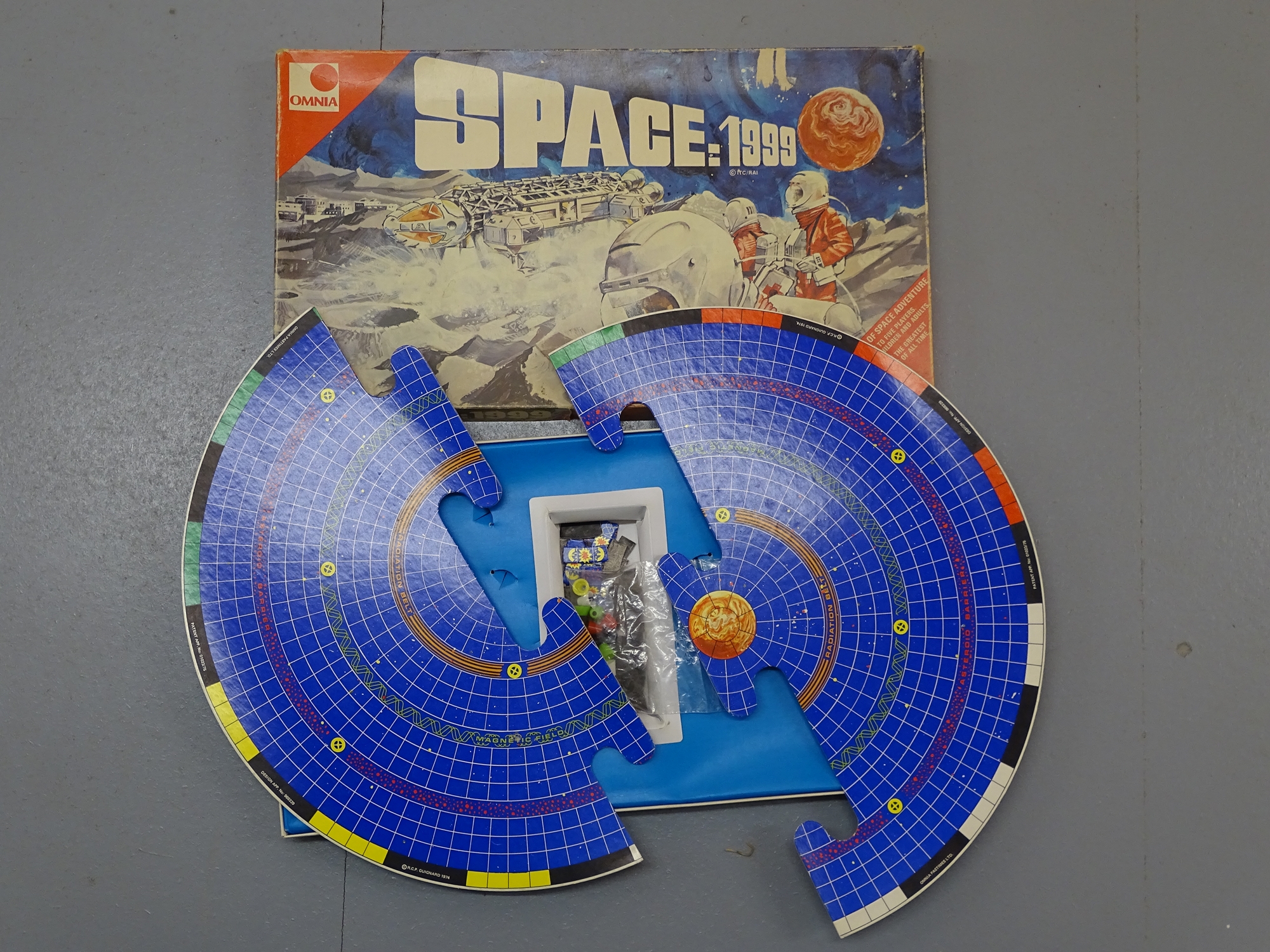 a-vintage-official-space-1999-board-game-by-omnia-unchecked-but