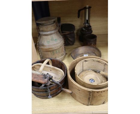 Domestic utensils including Close Wrinser, an ejector-type candlestick, two grain measures, etc (11)