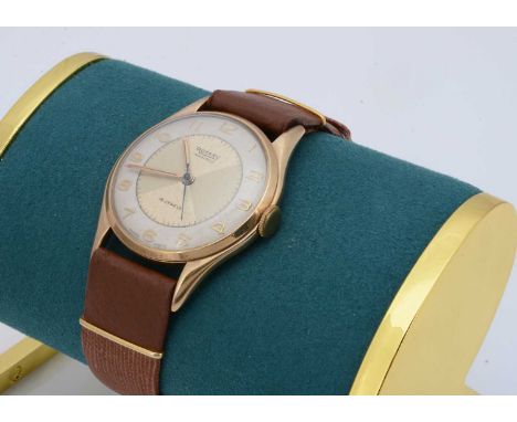 A 1950s Rotary manual wind 9ct gold cased wristwatch, 33.5mm, gilt dial and numbers, appears to run and rear cover engraved, 