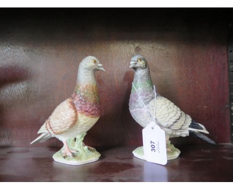 A pair of Goebel 1970s figurines of carrier pigeons 