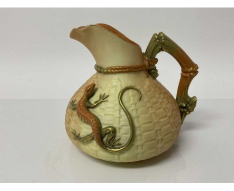 Royal Worcester blush ivory jug with basket weave moulded body and applied lizard decoration, 14.5cm high