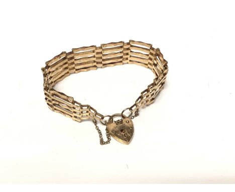 9ct gold gate bracelet with padlock claspWeight 10.5 grams