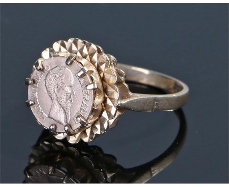 9 carat gold coin set ring, the Mexican coin set to the head, ring size O