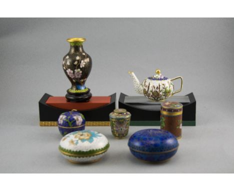 A Vintage Collection of Small Cloisonne Items ( 7 ) In Total. Various Shapes and Sizes. All In Excellent Condition. 
