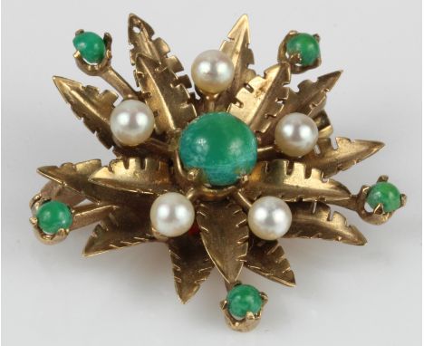 9ct yellow gold turquoise and pearl brooch, principal turquoise measures 6mm, surrounded by five 3mm cultured pearls, brooch 