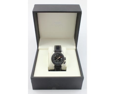 Glycine Airman GL293 world timer automatic gents wristwatch, Ref. 3928. The black dial with date aperture at 3 o'clock, Arabi