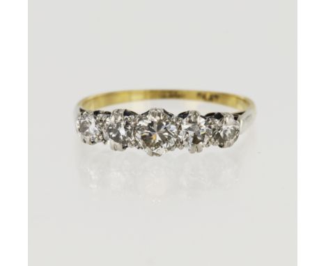 Yellow gold (tests 18ct) diamond dress ring, five graduating diamonds principle approx. 0.37ct, TDW approx. 0.74ct, platinum 