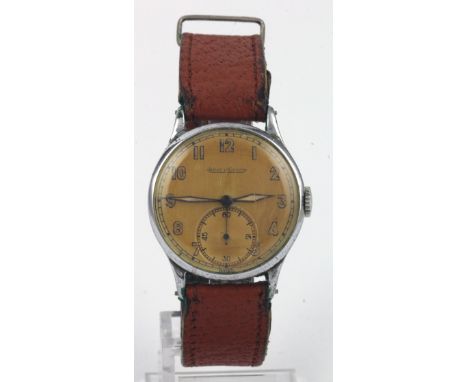 Gents stainless steel cased Jaeger - LeCoultre wristwatch, serial number B398447. The signed dial with arabic numerals and su