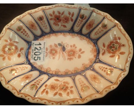 Antique floral pattern Delft ceramic dish. P&amp;P Group 1 (£14+VAT for the first lot and £1+VAT for subsequent lots) 