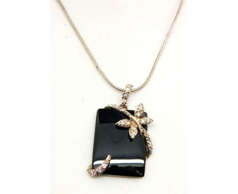 Silver and French jet necklace, L: 38 cm. 
P&amp;P Group 1 (£14+VAT for the first lot and £1+VAT for subsequent lots) 