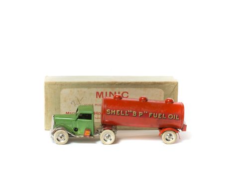 Tri-ang Minic articulated Shell BP tanker (31M). An early issue 2nd series pre-war example with green cab and red tank. 'Shel