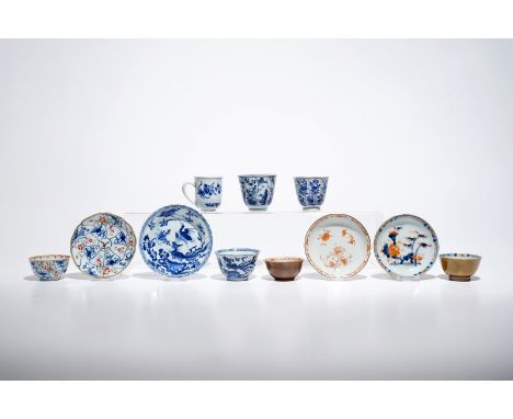 Seven Chinese blue and white, Imari style and famille rose cups and four saucers, Kangxi/Qianlong H.: 7 cm - Dia.: 7,5 cm (th