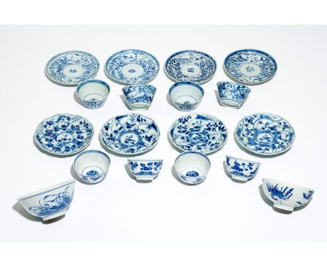 Eight Chinese blue and white cups and saucers and two bowls, Kangxi and later H.: 4,5 cm - Dia.: 11 cm (the largest bowl) Dia