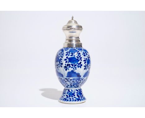 A Chinese blue and white silver-mounted vase, Kangxi H.: 19 cm