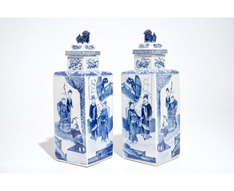 A pair of square Chinese blue and white vases and covers, Kangxi mark, 19th C. H.: 31 cm 