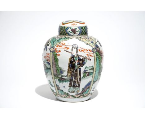 A Chinese famille verte Kangxi-style jar and cover, 19th C. H.: 29 cm