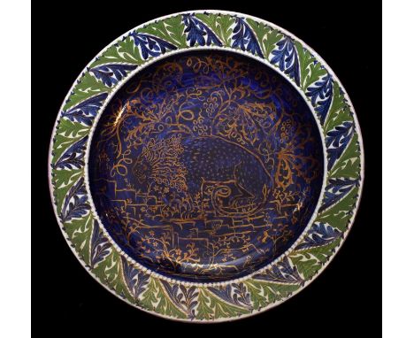 Alfred H. Powell (1865-1960) for Wedgwood - Charger, earthenware, painted and gilded in pink lustre with a lion sitting atop 