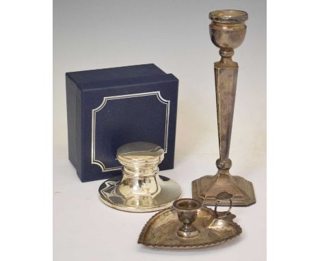 Late Victorian silver chamber stick of heart-shaped form, sponsor's mark of Grey &amp; Co, London 1898, 60g, a George VI silv
