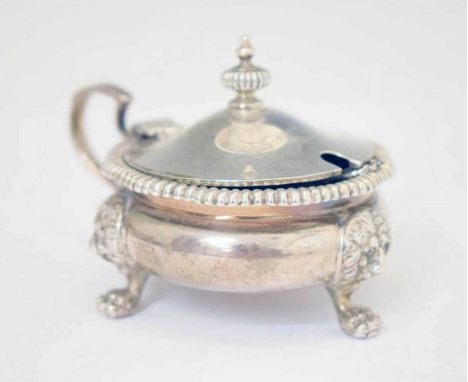 Elizabeth II silver mustard pot with blue glass liner, sponsor's mark of William Hutton and Sons, Birmingham 1953, 158g appro
