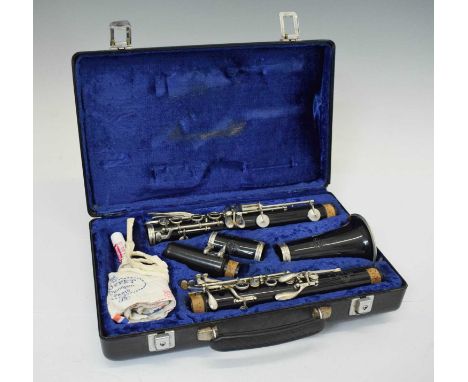 Buffet Crampon &amp; Co, A Paris, B12 clarinet, no.377805', in fitted case