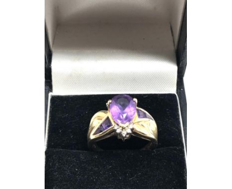 9ct gold amethyst &amp; diamond ring 4.5g 