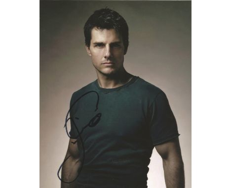  Tom Cruise signed 10 x 8 colour Photoshoot Portrait Photo, from in person collection autographed at London Premiere 2012. Go