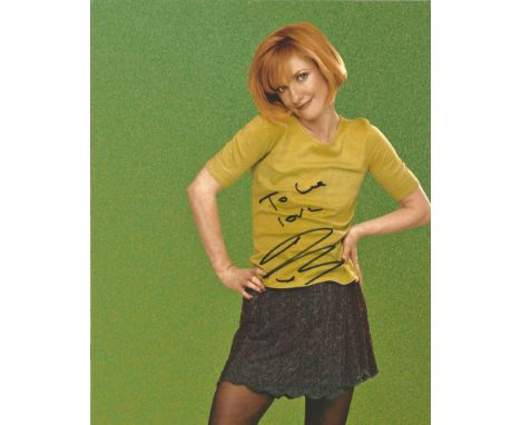  Jane Horrocks signed 10 x 8 colour Photoshoot Portrait Photo, from in person collection autographed at Theatre London 2014. 