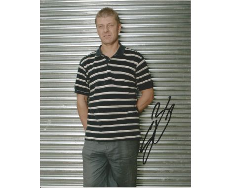 Sean Bean signed 10 x 8 colour Photoshoot Portrait Photo, from in person collection autographed at London Premiere 2016. Good