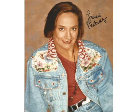  Laurie Metcalfe signed 10 x 8 colour Photoshoot Portrait Photo, from in person collection autographed at Theatre London 2012