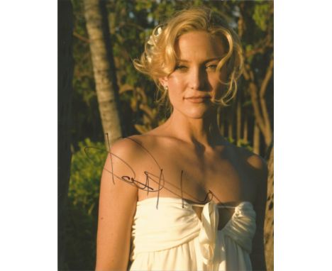  Kate Hudson signed 10 x 8 colour Photoshoot Portrait Photo, from in person collection autographed at Nine London Premiere 20