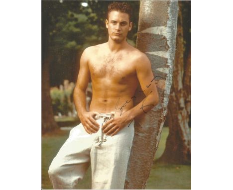  Gary Lucy signed 10 x 8 colour Photoshoot Portrait Photo, from in person collection autographed at ITV Studios London 2012. 