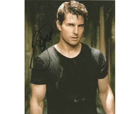  Tom Cruise signed 10 x 8 colour Photoshoot Portrait Photo, from in person collection autographed at London Premiere 2012. Go