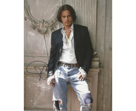  Johnny Depp signed 10 x 8 colour Photoshoot Portrait Photo, from in person collection autographed at Sweeney Todd London Pre