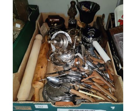 A small cast metal planter, a selection of treen etc 
